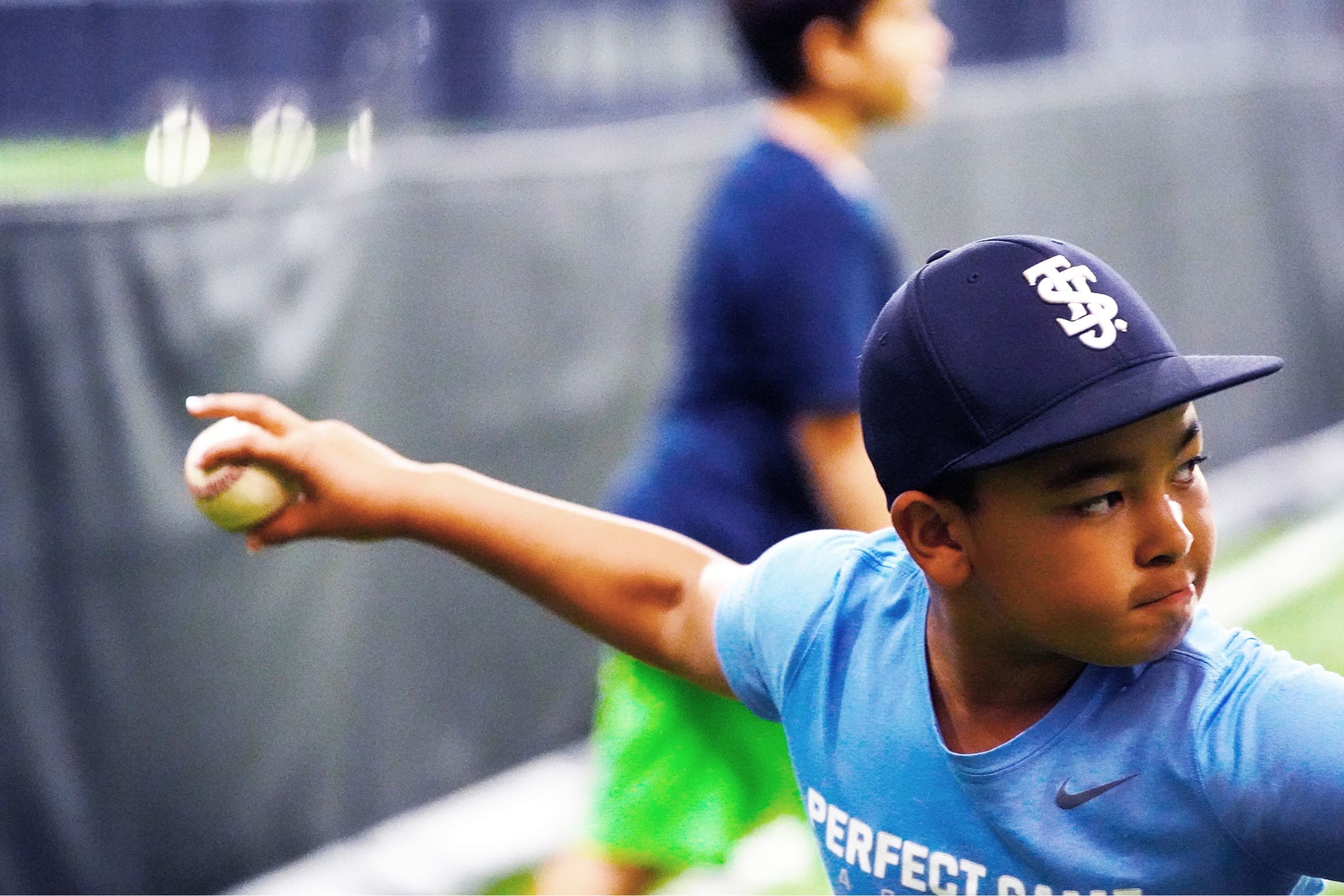 baseball-throw-closeup